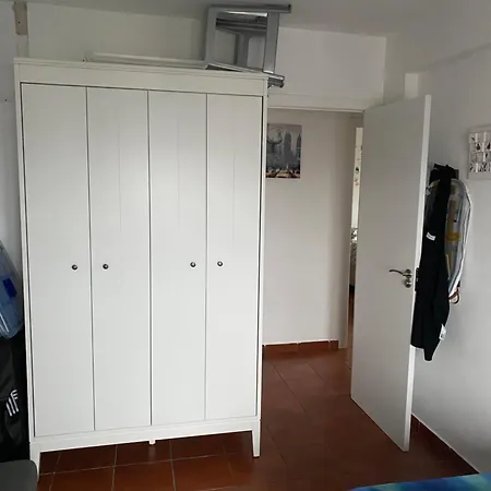 Luminosa En Piso Compartido *